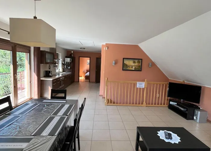 Nad Zatoka Pucka 公寓 *